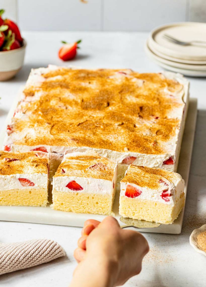 Fantakuchen mit Erdbeeren