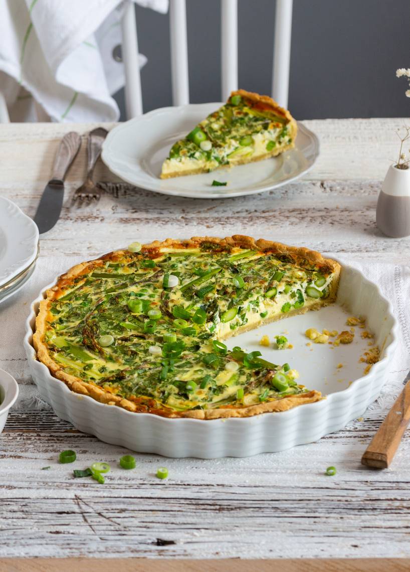 Grüne Frühlingsquiche mit Spargel