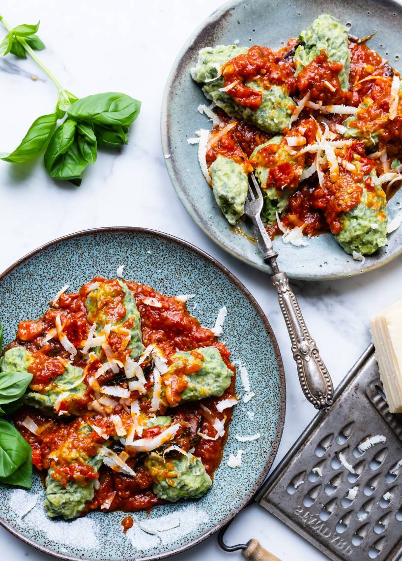 Spinat-Gnudi mit Kirschtomatensoße