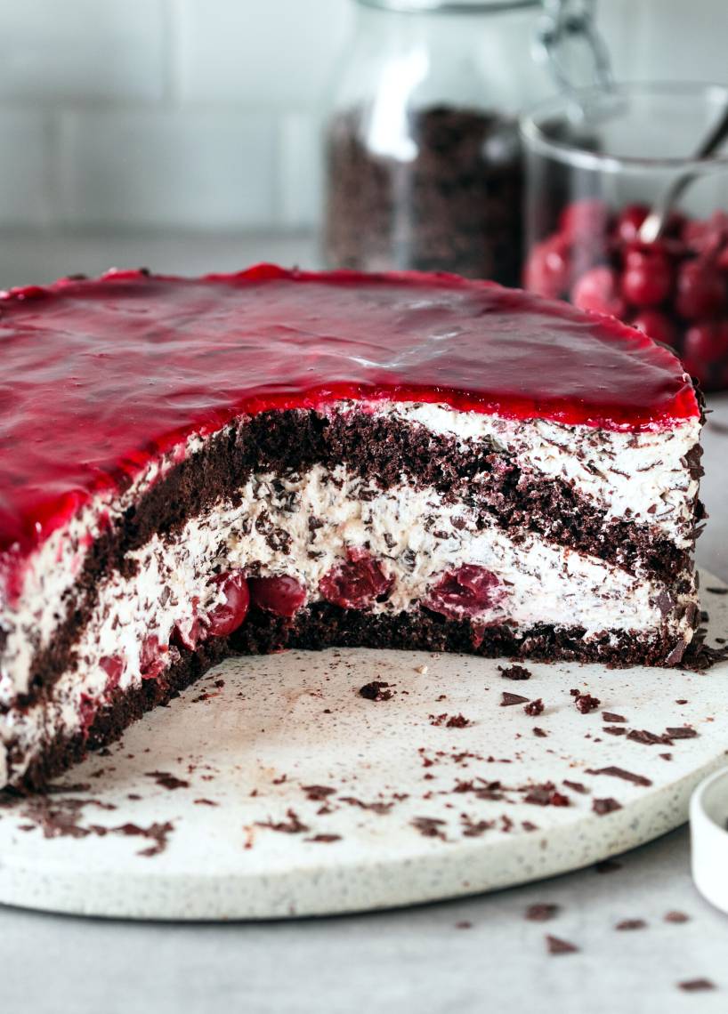 Die beste Stracciatella-Kirsch-Torte