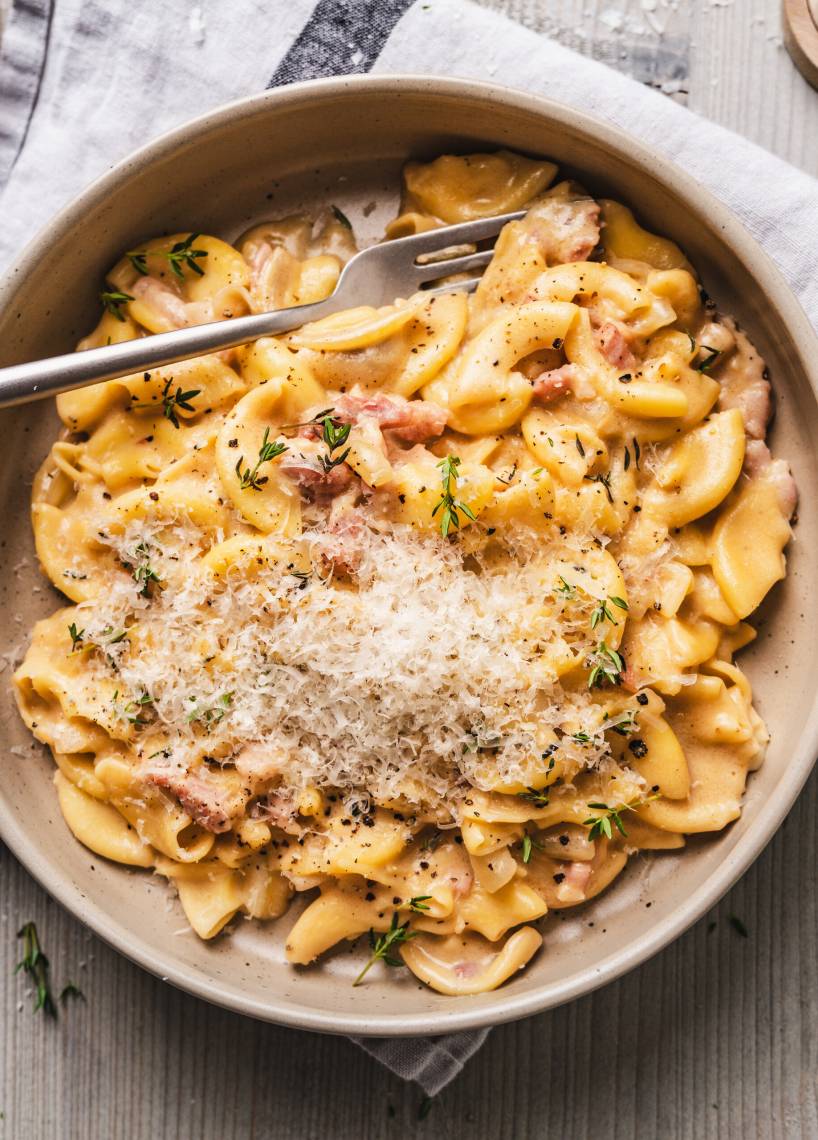 Speck-und-Zwiebel-One-Pot-Pasta