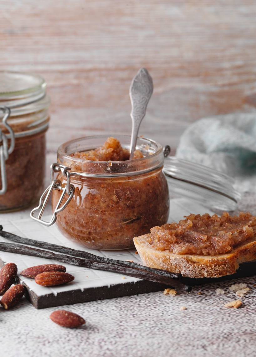 Fein salzige Mandelcreme mit Vanille