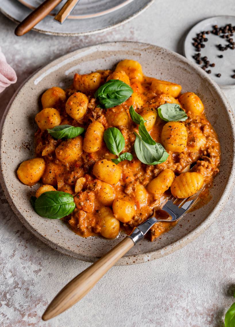 15-Minuten-Gnocchi mit Hackfleischsoße