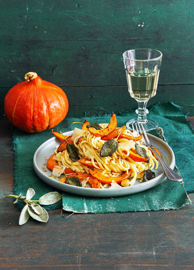 Linguine mit Ofenkürbis und Salbeibutter mit dem Monsieur Cuisine