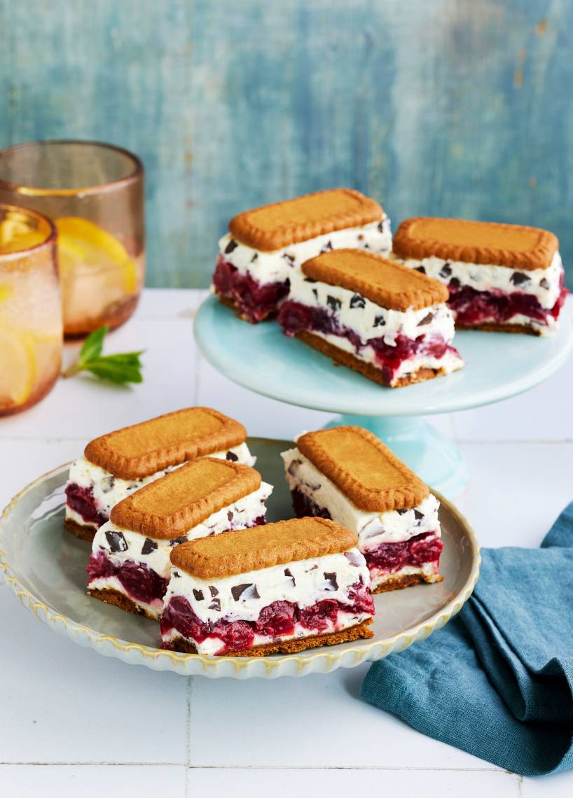 Straciatella-Kirsch-Schnitten ohne backen