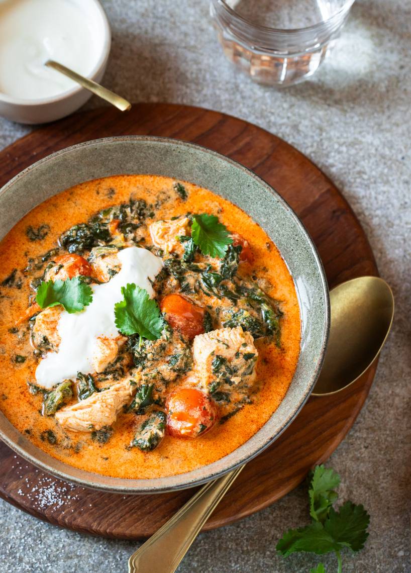 Tomaten-Spinat Curry mit Hähnchen