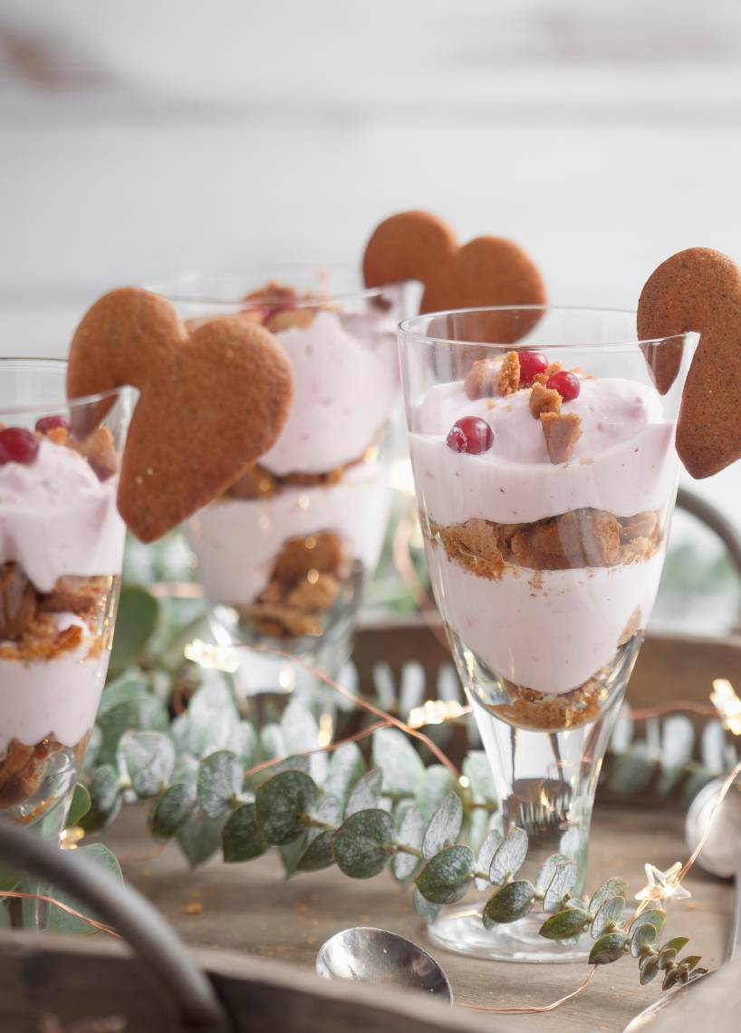 Lebkuchen-Dessert mit Preisebeercreme