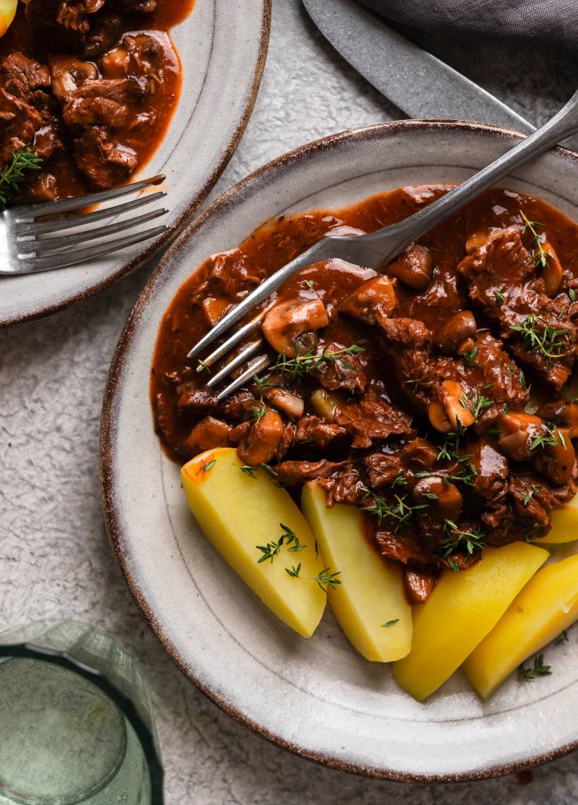 Winter-Geschnetzeltes mit Rotwein-Rahm