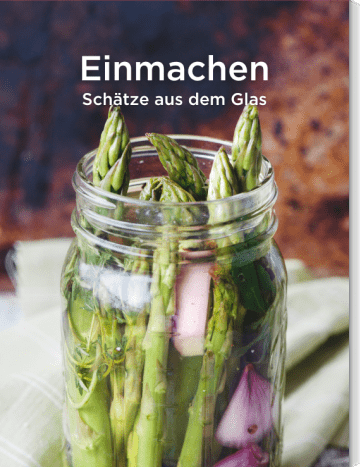 Glas mit eingemachtem Spargel